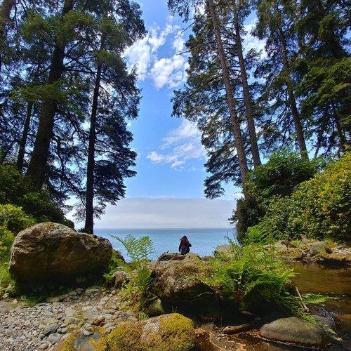 mobile - carousel-hero-element image-0